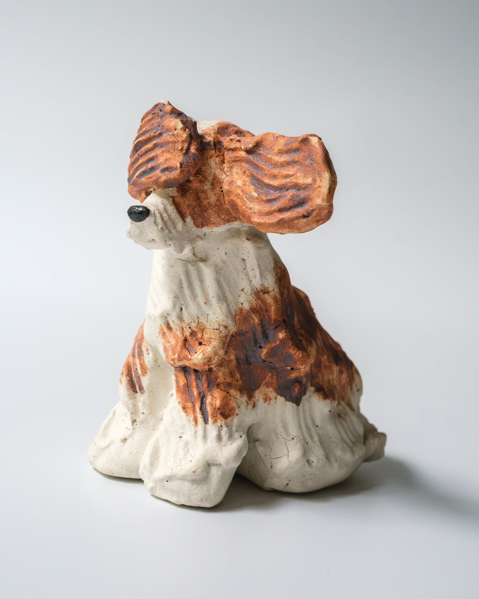 犬のオブジェ – C