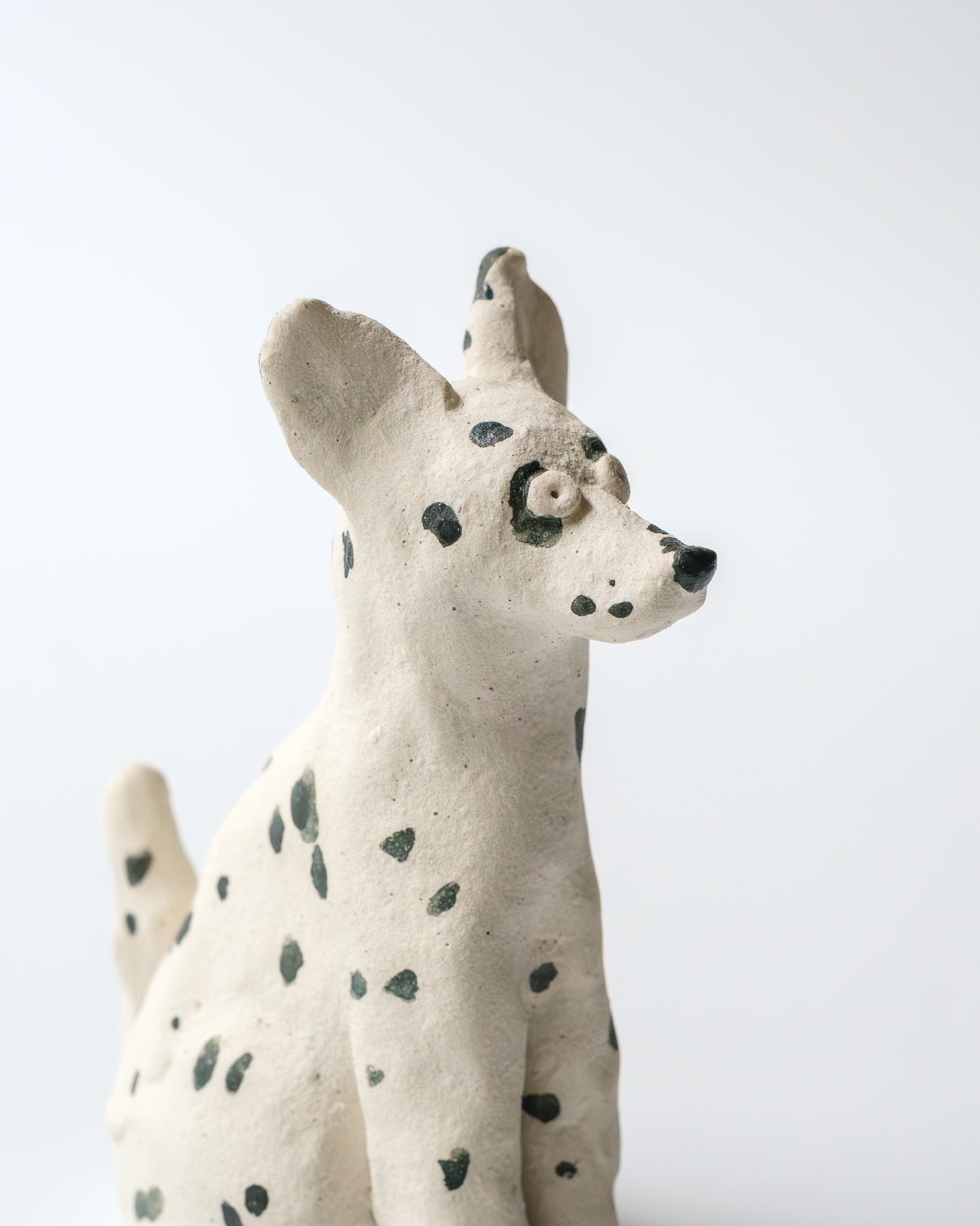 犬のオブジェ – D