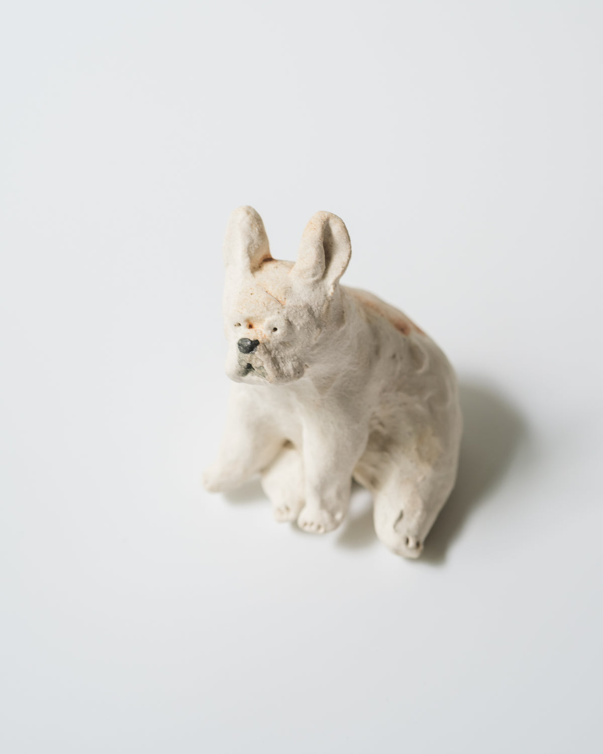 犬のオブジェ – B