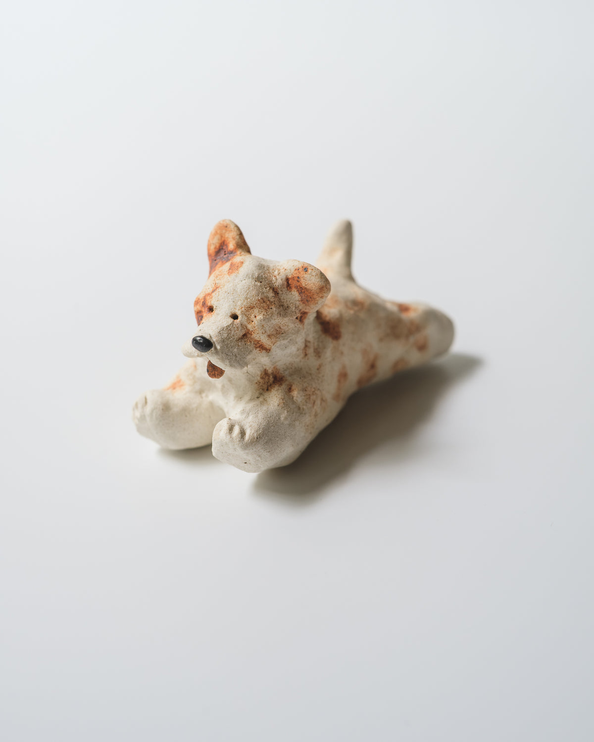 犬のオブジェ – E