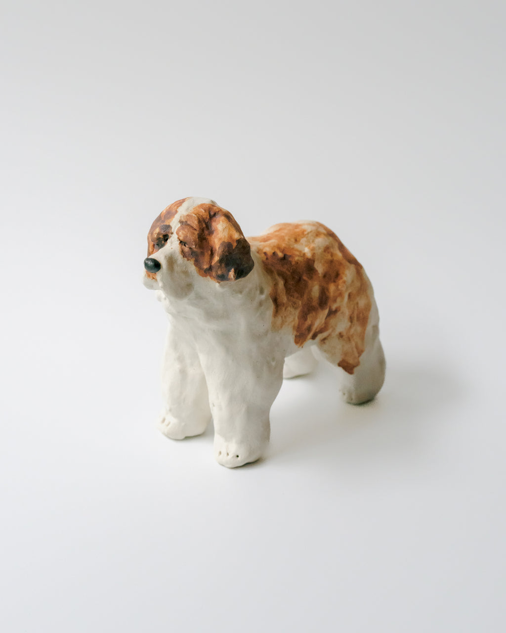 犬のオブジェ – C