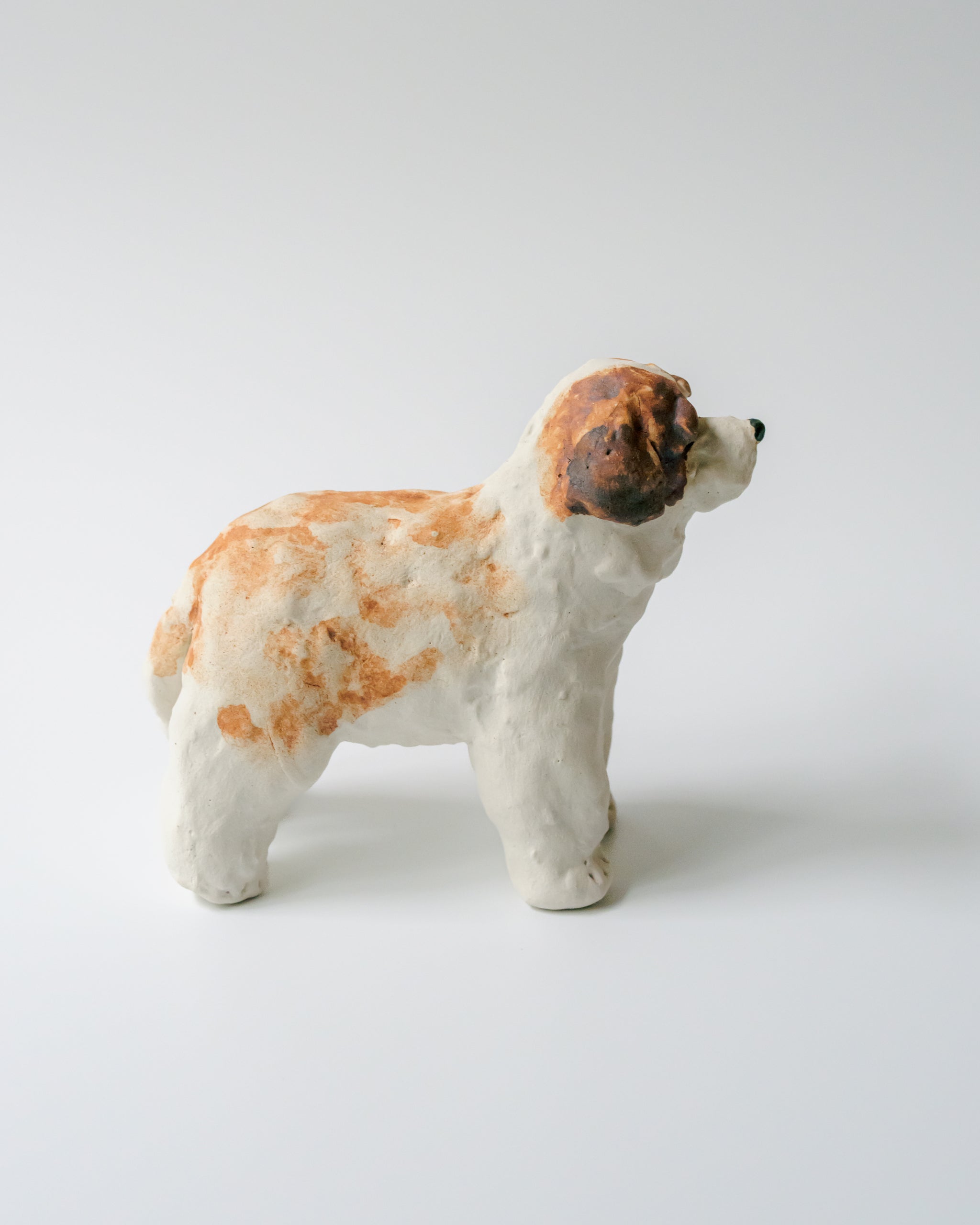 犬のオブジェ – C