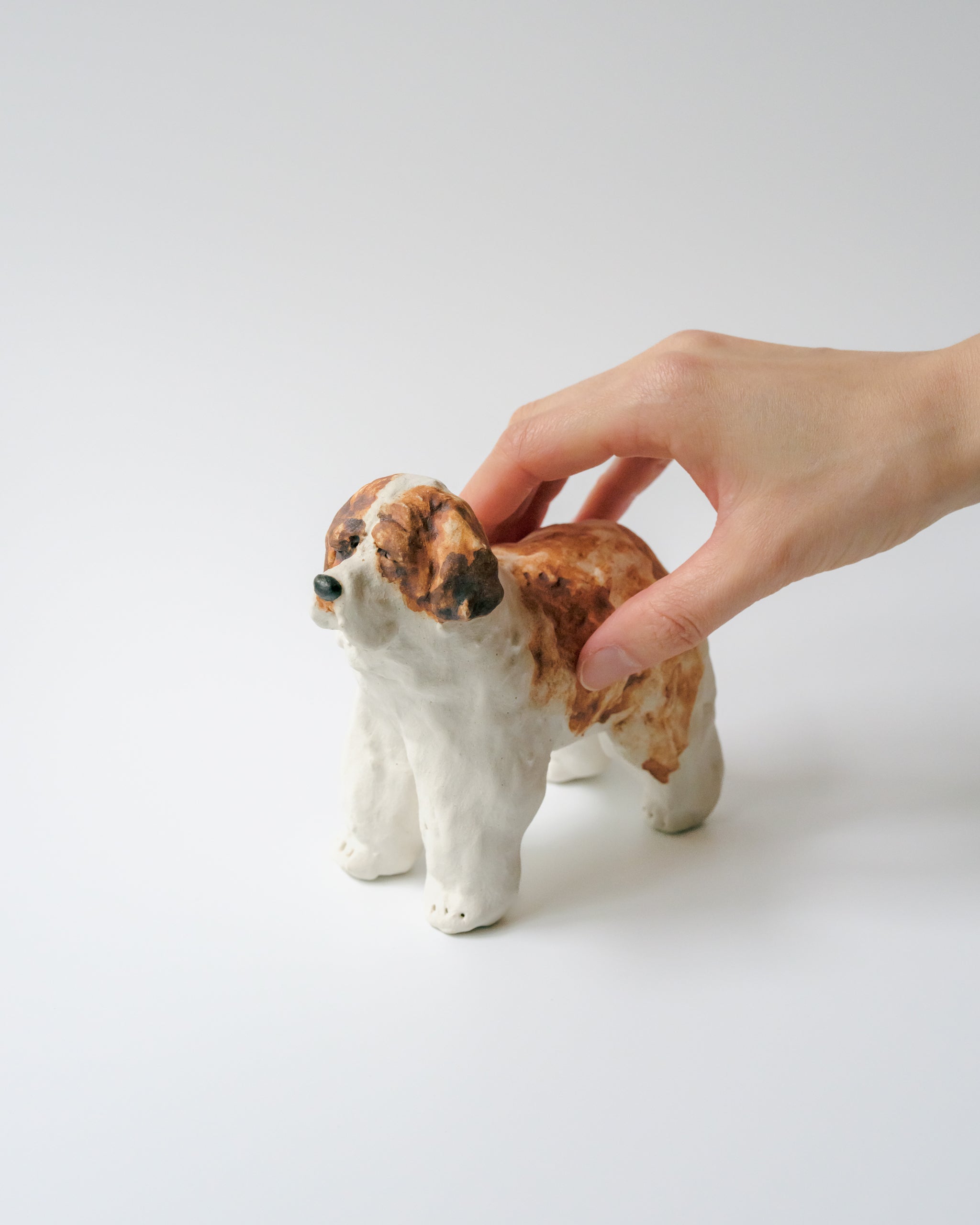 犬のオブジェ – C