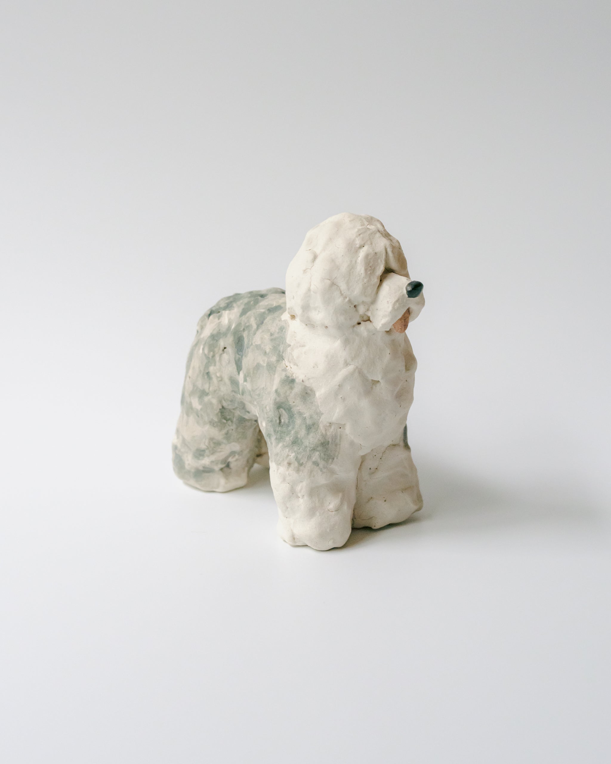 犬のオブジェ – B