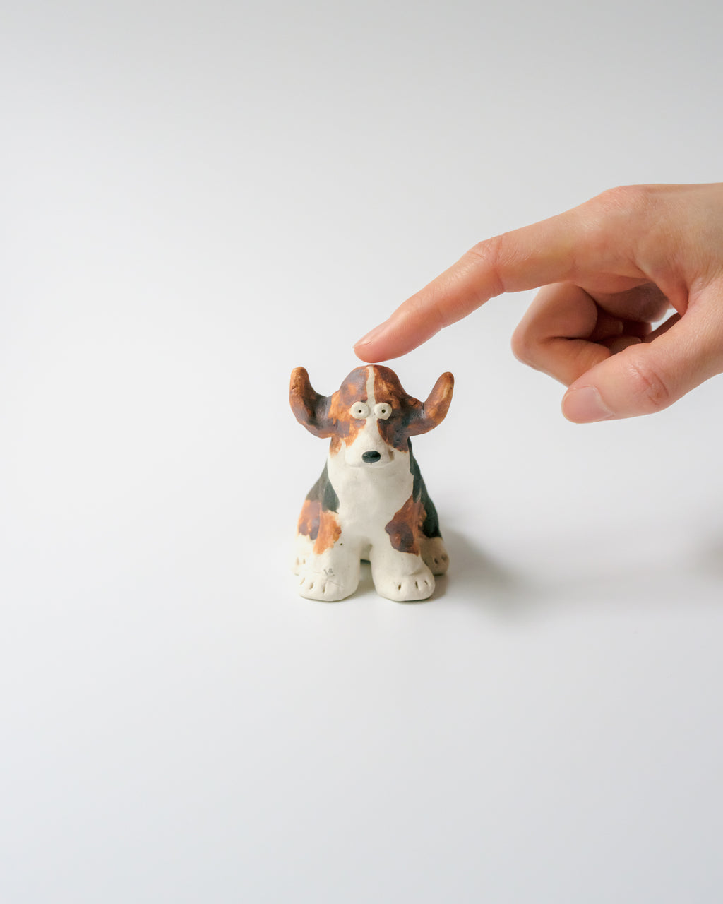 犬のオブジェ – E