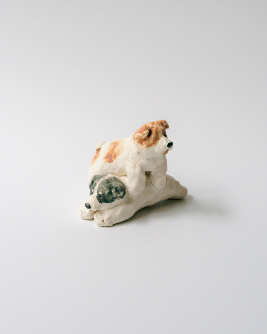 犬のオブジェ – F