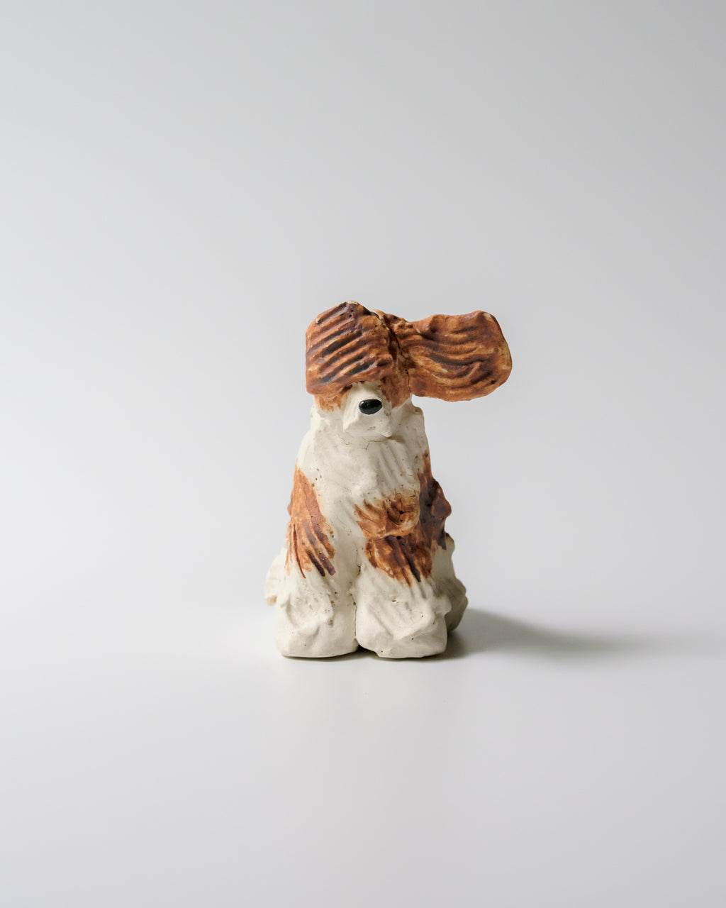 犬のオブジェ – C