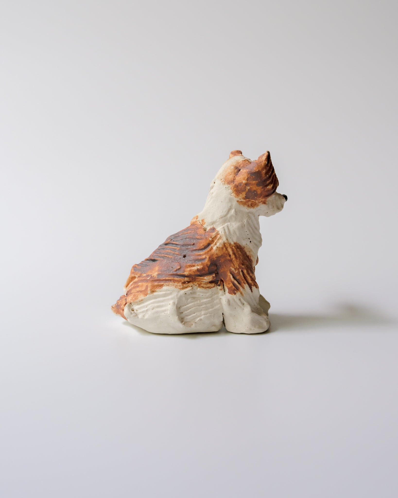 犬のオブジェ – C