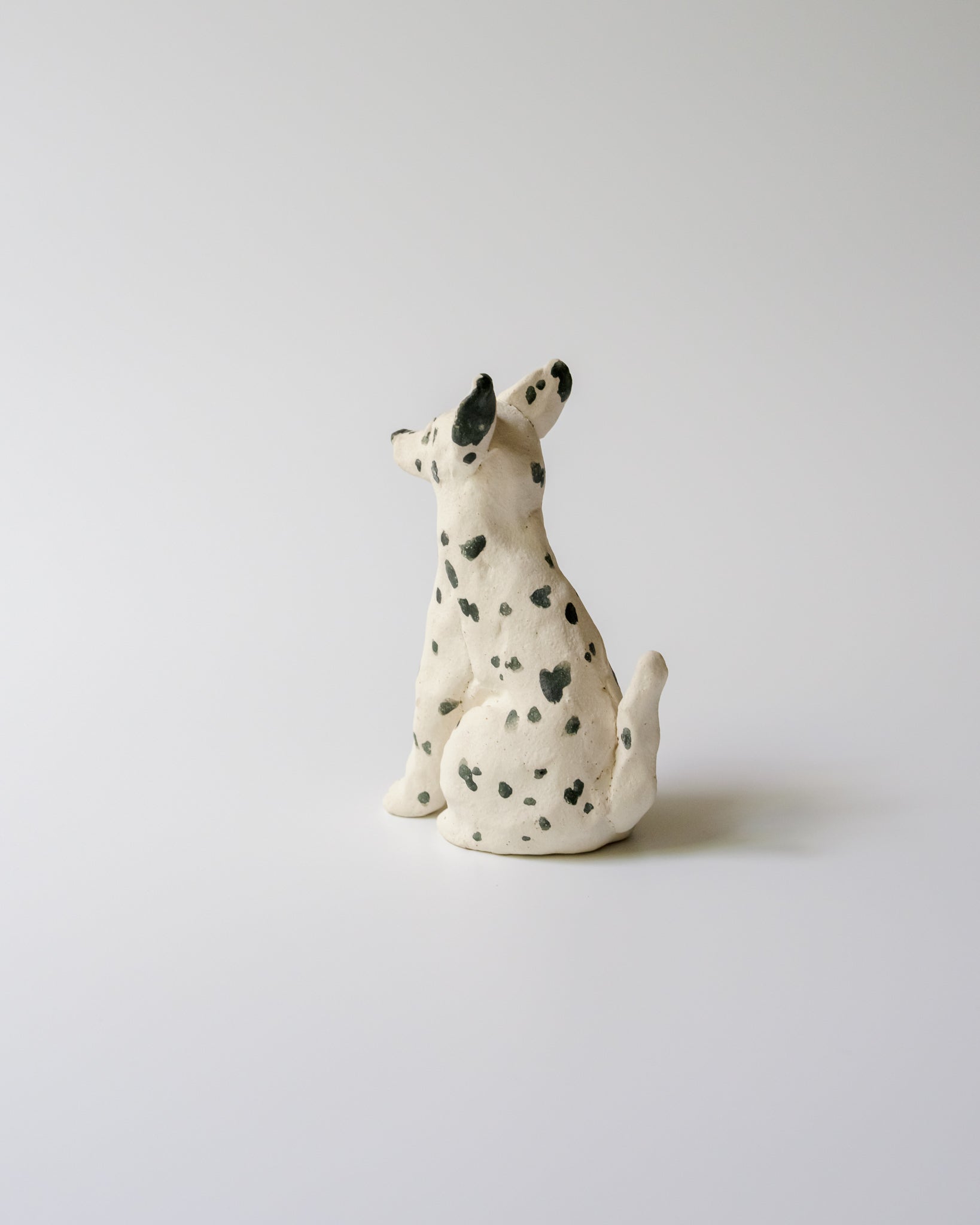 犬のオブジェ – D