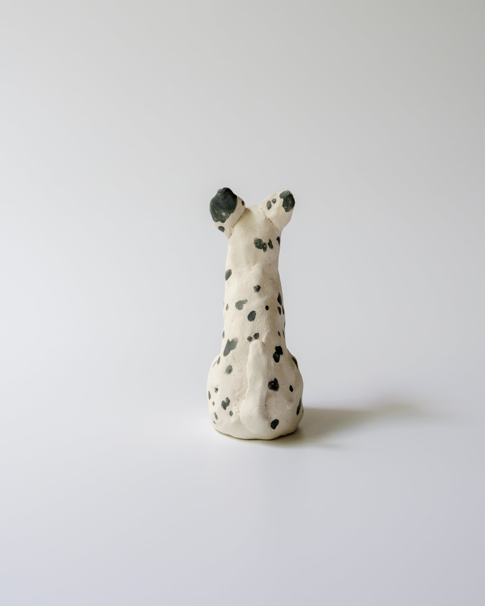 犬のオブジェ – D