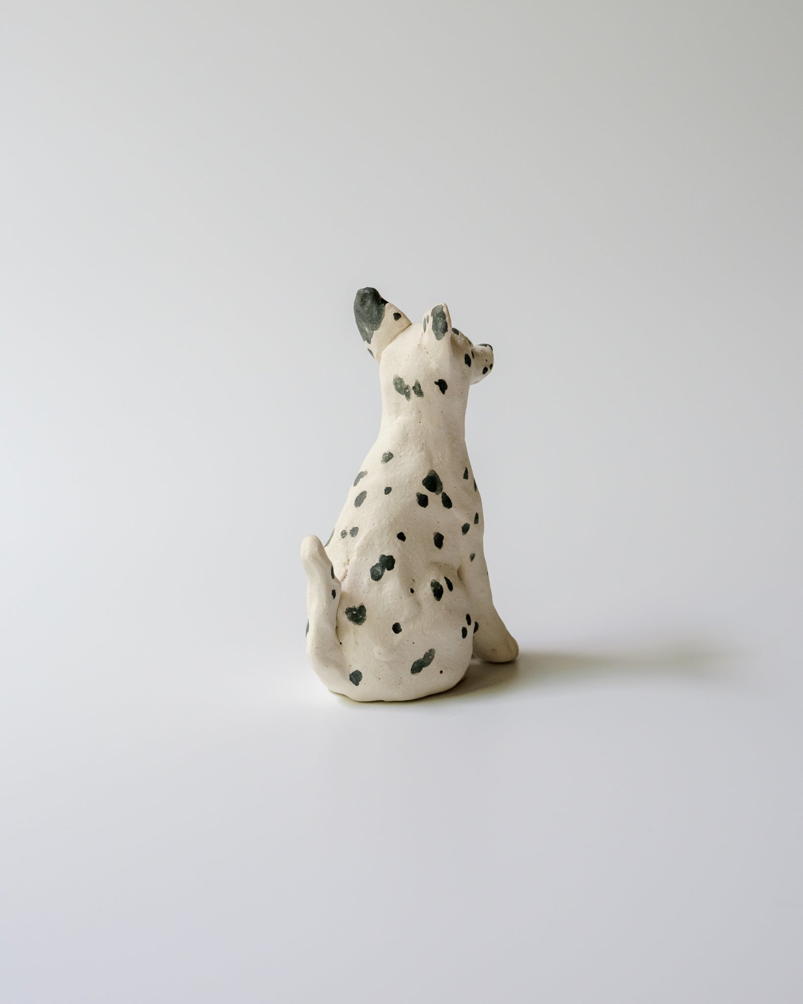 犬のオブジェ – D