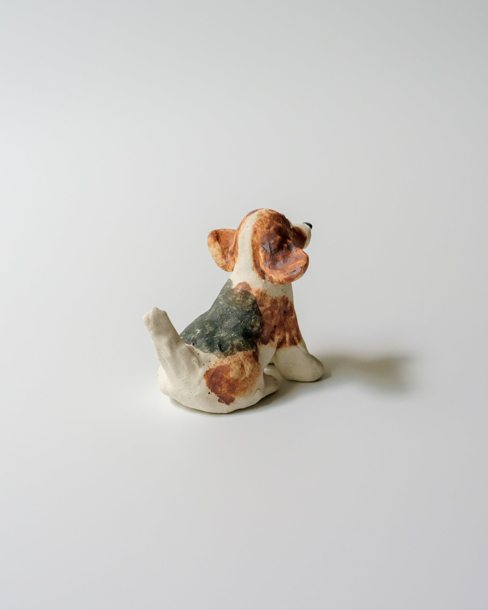 犬のオブジェ – E