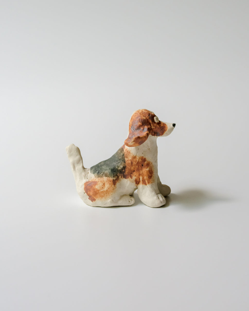 犬のオブジェ – E