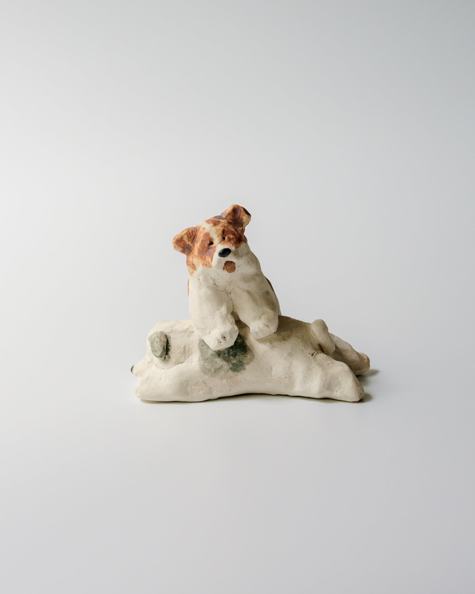 犬のオブジェ – F