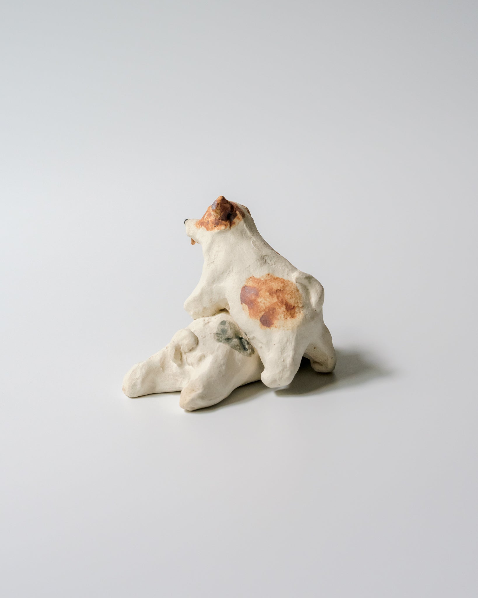 犬のオブジェ – F