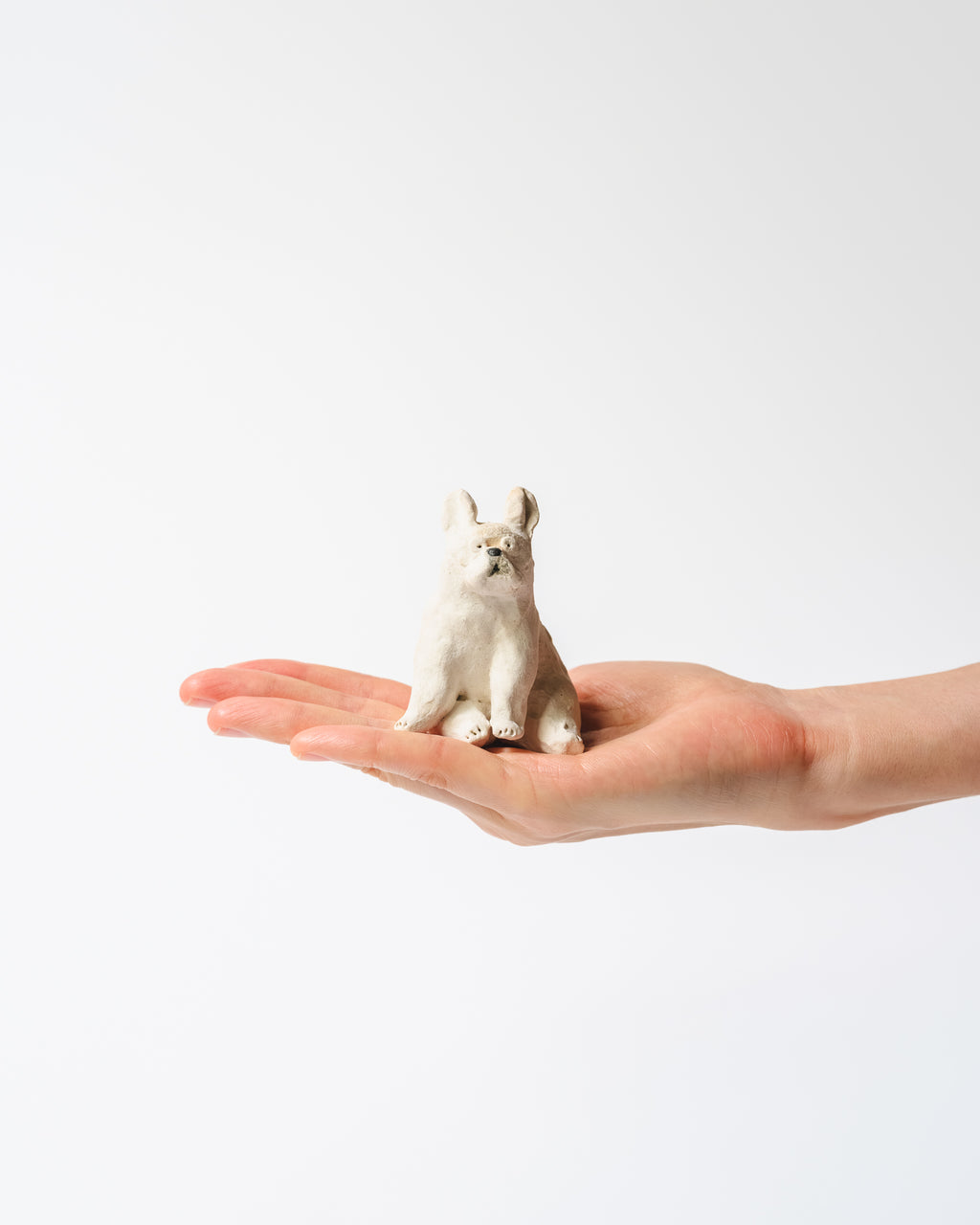 犬のオブジェ – B