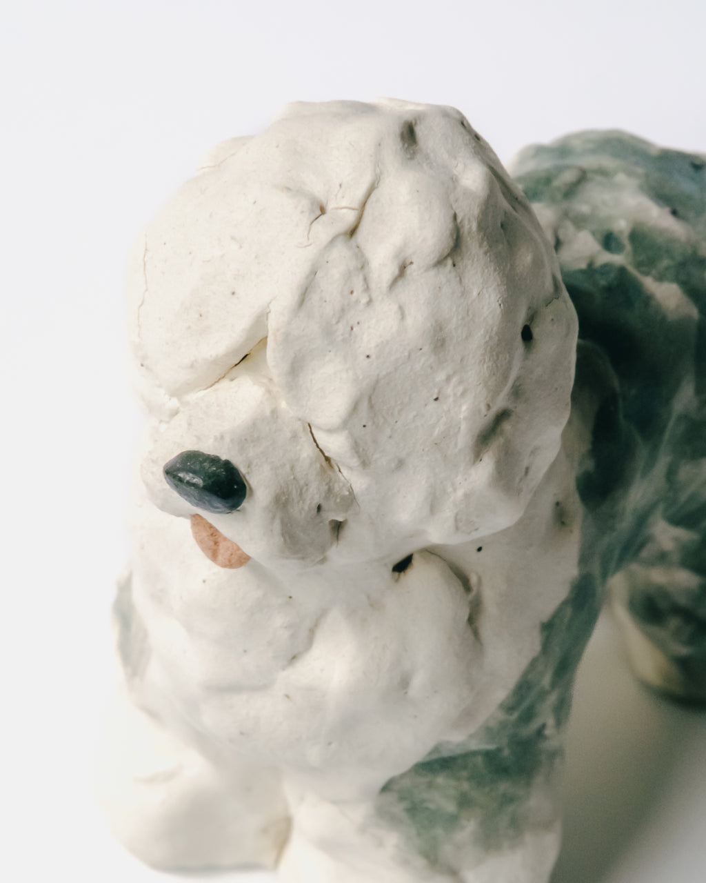 犬のオブジェ – B
