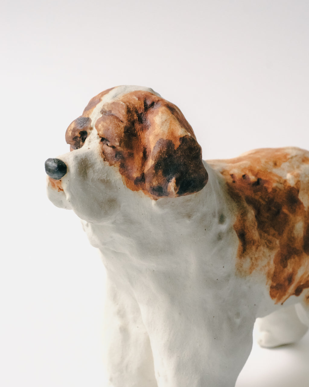 犬のオブジェ – C