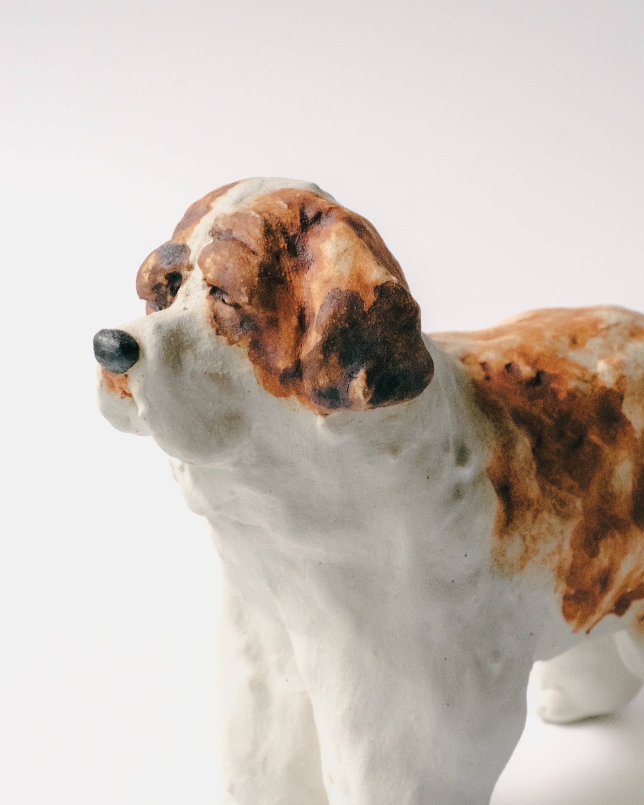 犬のオブジェ – C